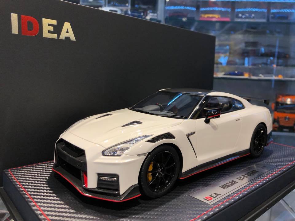 📢📢60% KEDVEZMÉNY !!【🎁A legjobb ajándék🎁】Hiperautós ébresztőóra –🏎️Valósághű GTR motor és fényeffektek